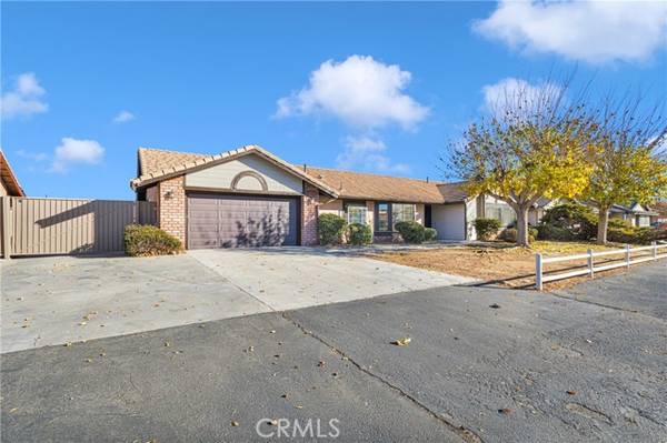 13593 Coachella Road, Apple Valley, CA 92308