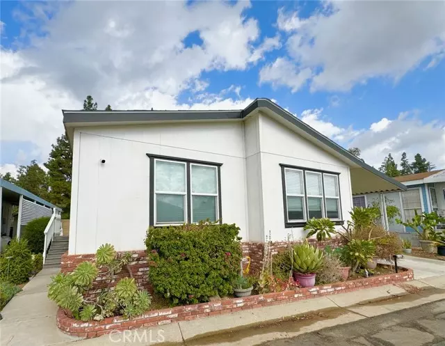 Azusa, CA 91702,840 E Foothill #200