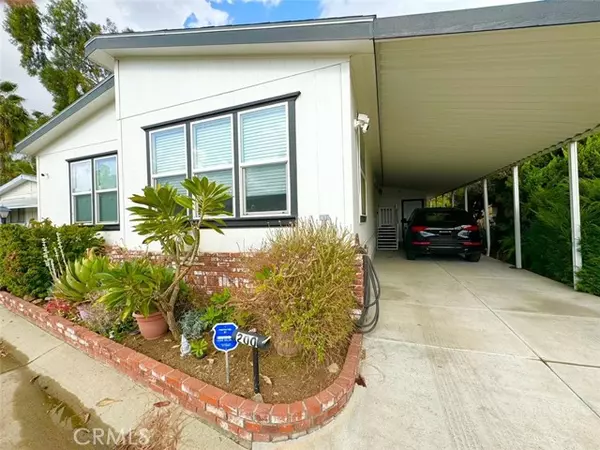 Azusa, CA 91702,840 E Foothill #200