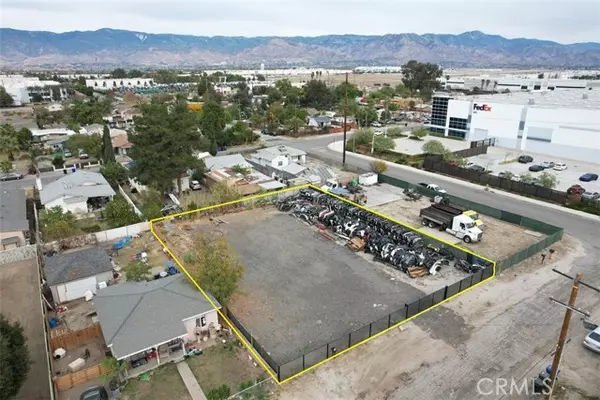 San Bernardino, CA 92408,1068 E Hope