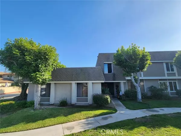 2141 W York Circle, Anaheim, CA 92804