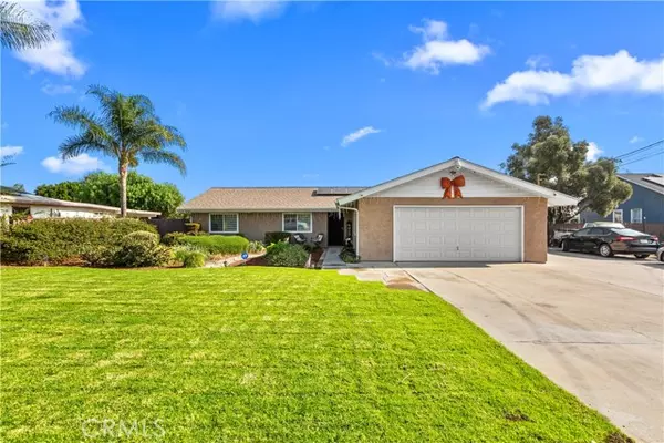 10695 Linden Avenue, Bloomington, CA 92316