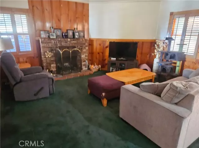 23110 Balsam Lane, Crestline, CA 92325