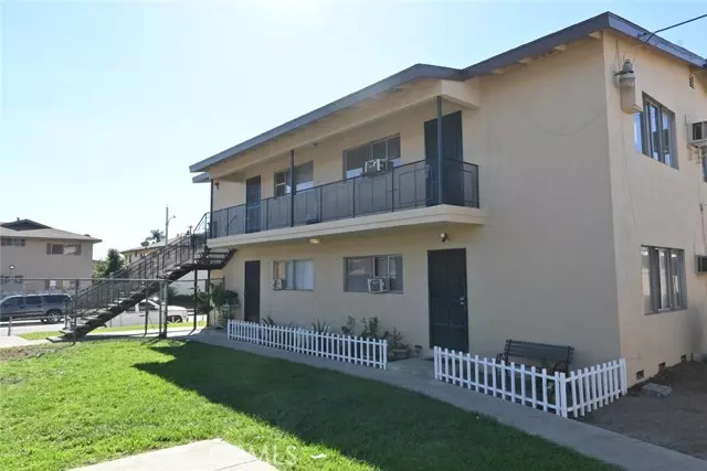 5172 Canoga, Montclair, CA 91763