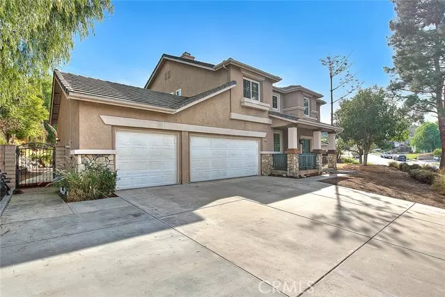 745 Via Blairo, Corona, CA 92879