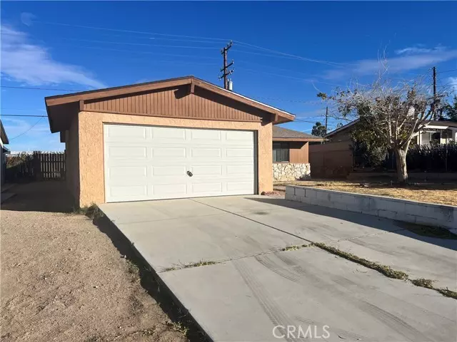 305 Higgins Road, Barstow, CA 92311