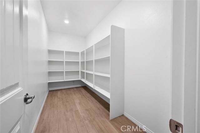 Fontana, CA 92336,5418 Heitz Way