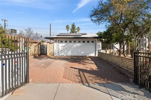 Highland, CA 92346,27146 Hibiscus Street