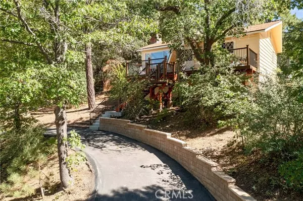 Big Bear Lake, CA 92315,865 Villa Grove Avenue