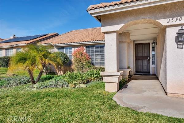 2590 W Buena Vista Drive, Rialto, CA 92377