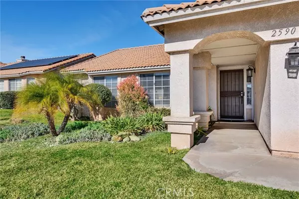 2590 W Buena Vista Drive, Rialto, CA 92377