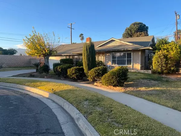 900 E Home Street, Rialto, CA 92376