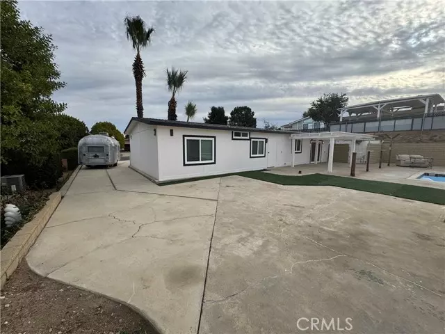 Wildomar, CA 92595,33927 Windmill Road