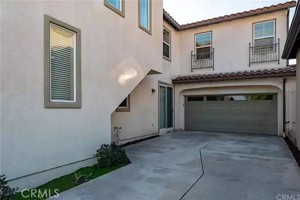 Yorba Linda, CA 92886,3721 Camino Cermenon