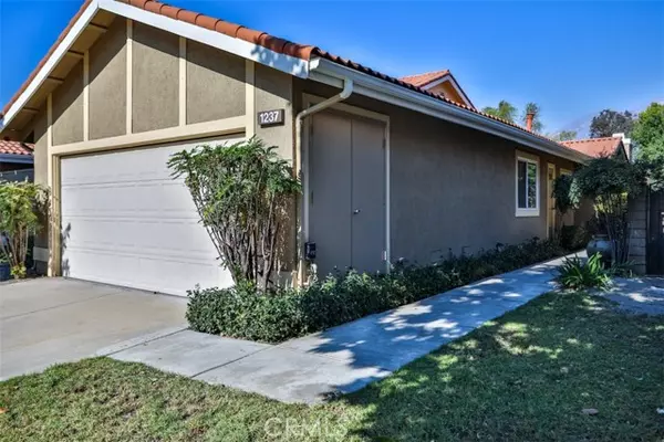 1237 UPLAND HILLS Drive, Upland, CA 91786