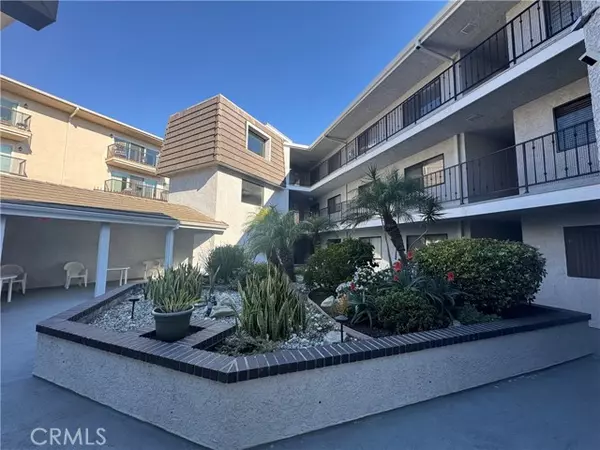 San Pedro, CA 90731,760 W 30th Street #4