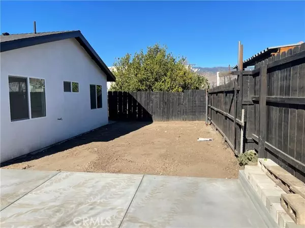 7355 Lynwood Way, Highland, CA 92346