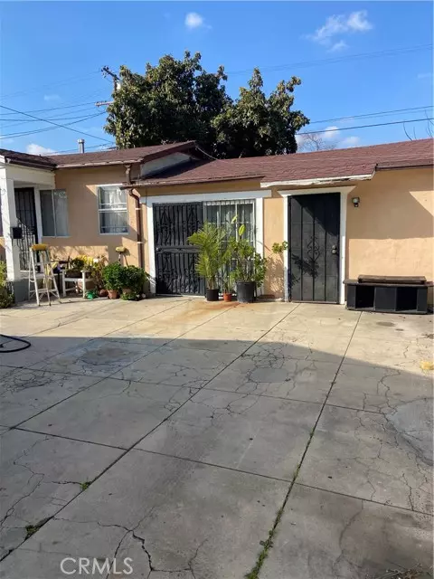 South Gate, CA 90280,8441 Garden View Avenue