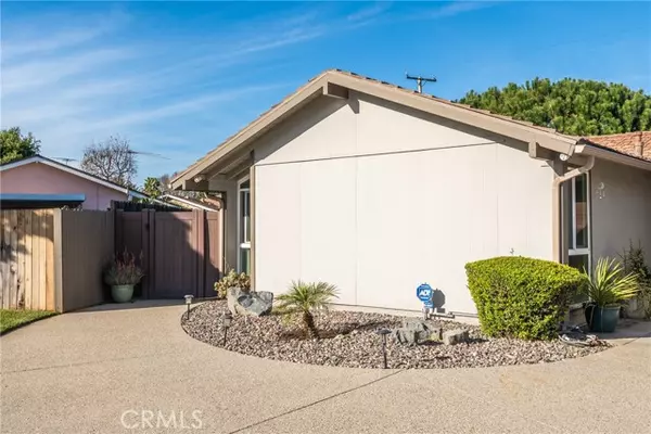 Fullerton, CA 92832,749 W Rosslynn Avenue