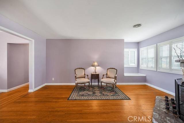Ontario, CA 91762,903 W 5th Street