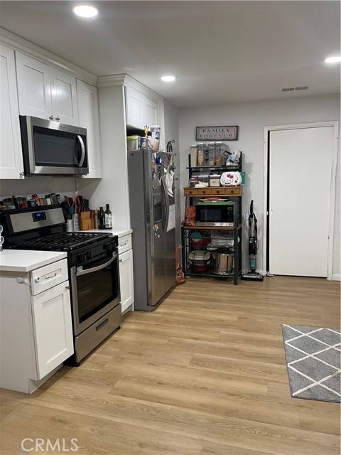 Apple Valley, CA 92308,12760 Running Deer Road
