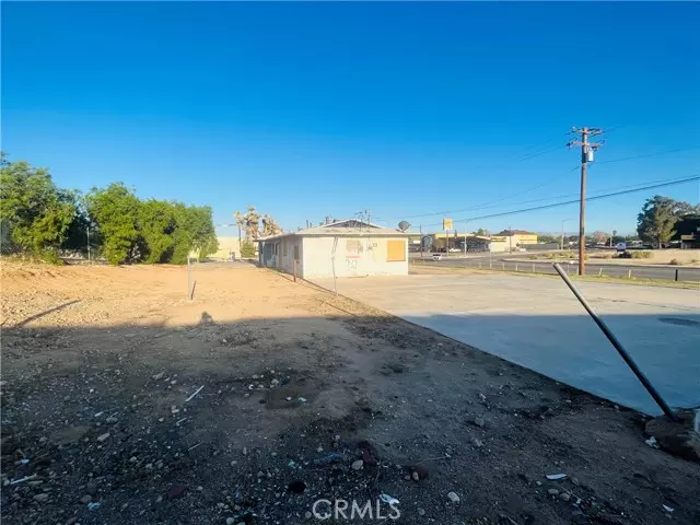 15720 Mojave Drive, Victorville, CA 92394