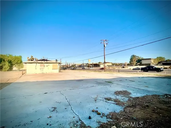 Victorville, CA 92394,15720 Mojave Drive