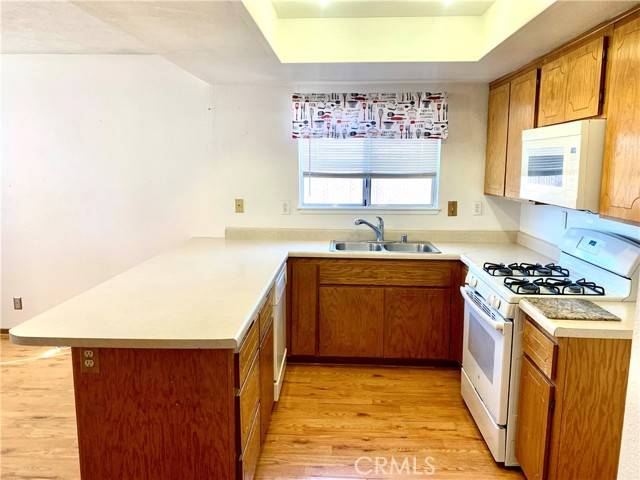 Apple Valley, CA 92307,16607 Central Road
