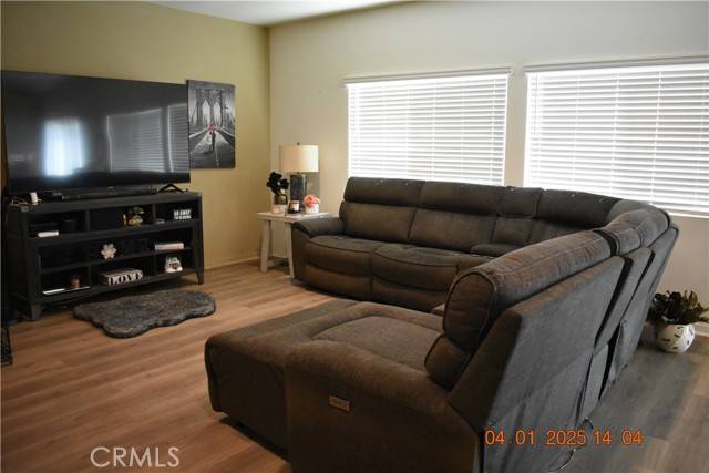Fontana, CA 92336,15547 Kings Peak Drive
