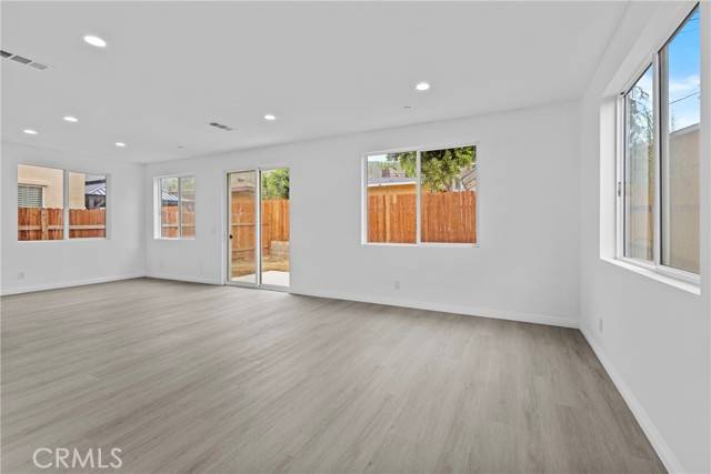 Lake Elsinore, CA 92530,749 Lake Street