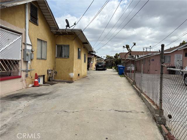 Los Angeles, CA 90063,302 N Indiana Street