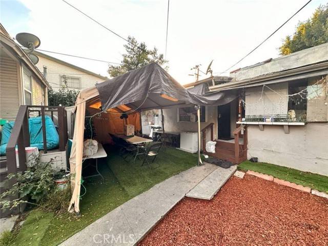Los Angeles, CA 90015,1715 Toberman Street