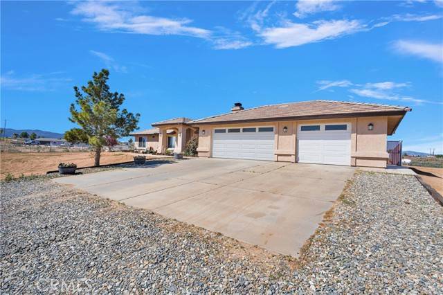 6070 Lassen Road, Oak Hills, CA 92344