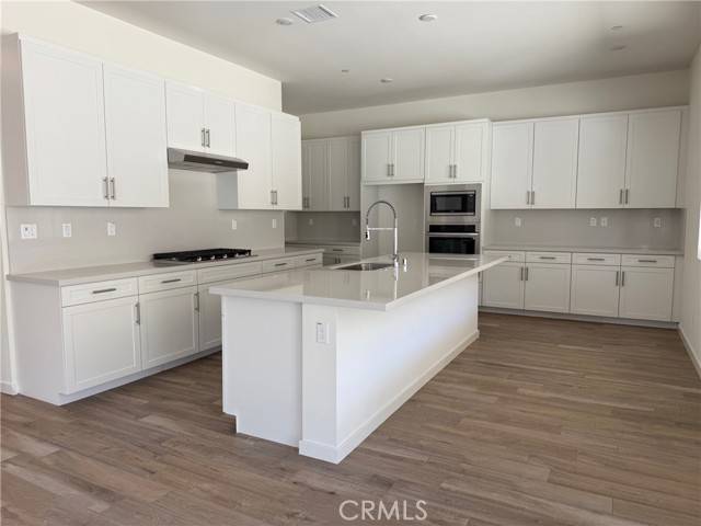 Fontana, CA 92336,15994 Conservatory Drive