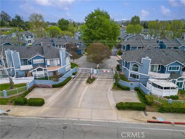 122 N Glendora Avenue, Covina, CA 91724