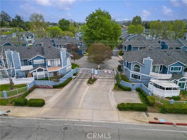 122 N Glendora Avenue, Covina, CA 91724