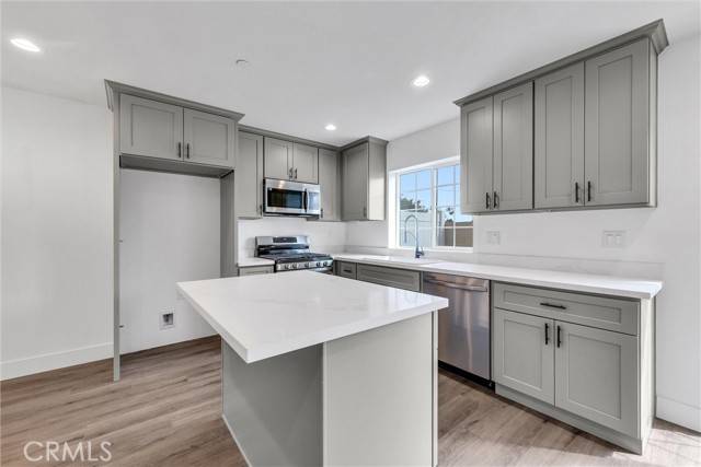 Fontana, CA 92335,16385 Valencia Avenue #8