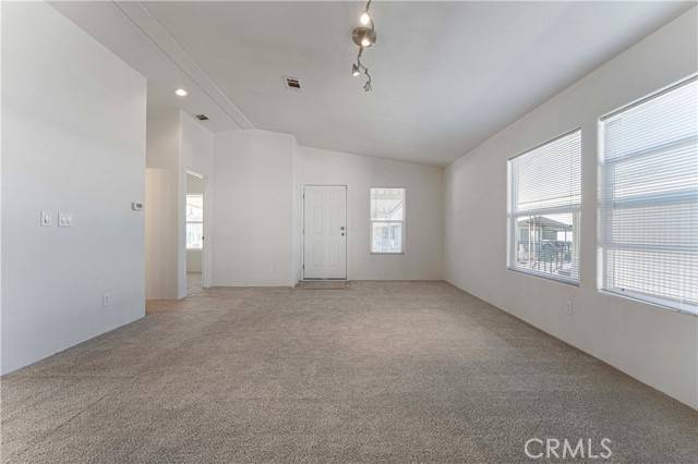 Azusa, CA 91702,840 E Foothill #52