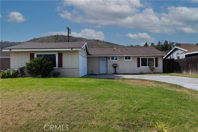 2275 Farringdon Avenue, Pomona, CA 91768