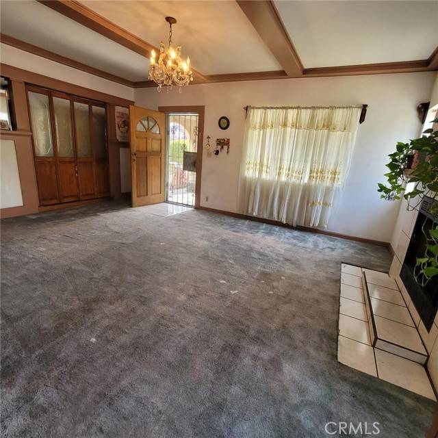 Los Angeles, CA 90004,4214 Rosewood Avenue