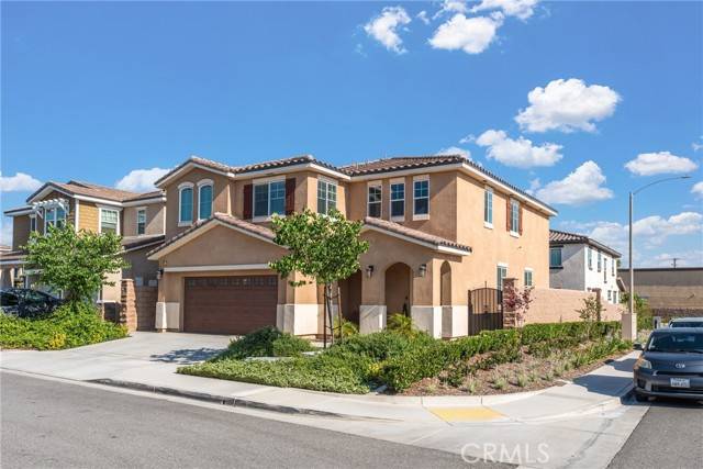 691 Lourdes Lane, Rialto, CA 92376