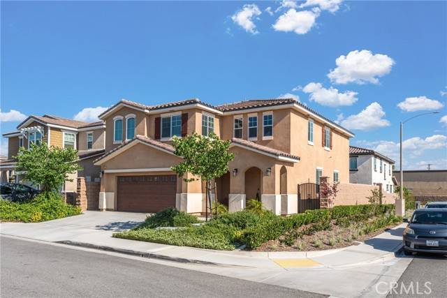 691 Lourdes Lane, Rialto, CA 92376
