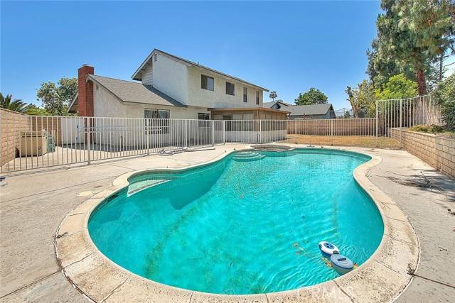 Ontario, CA 91761,1473 E Bermuda Dunes Street