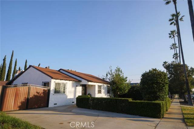 Fontana, CA 92335,8937 Palmetto Avenue