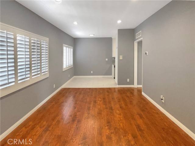 14560 Clark Street #202, Sherman Oaks, CA 91411