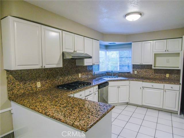 San Marino, CA 91108,2880 Duarte Road