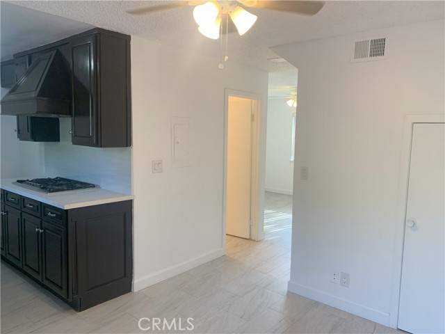Victorville, CA 92395,14299 La Paz Drive #6