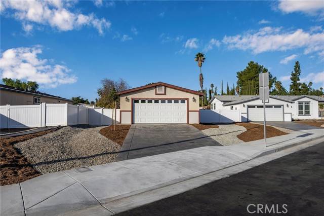758 Larissa Court, Perris, CA 92570