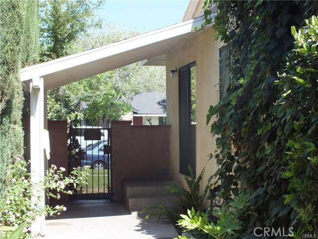 915 N 3rd Avenue, Upland, CA 91786