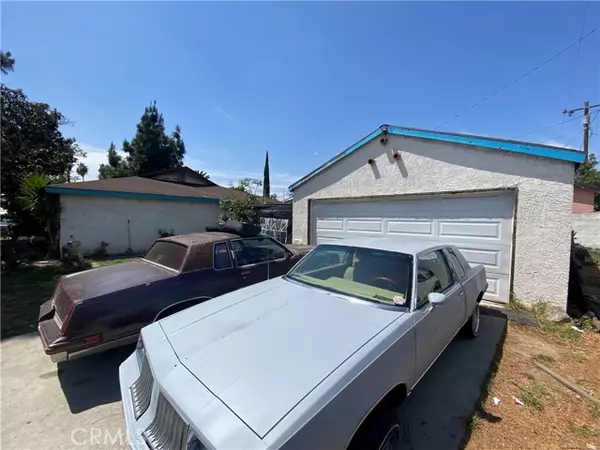 Pico Rivera, CA 90660,8835 Las Posas Street